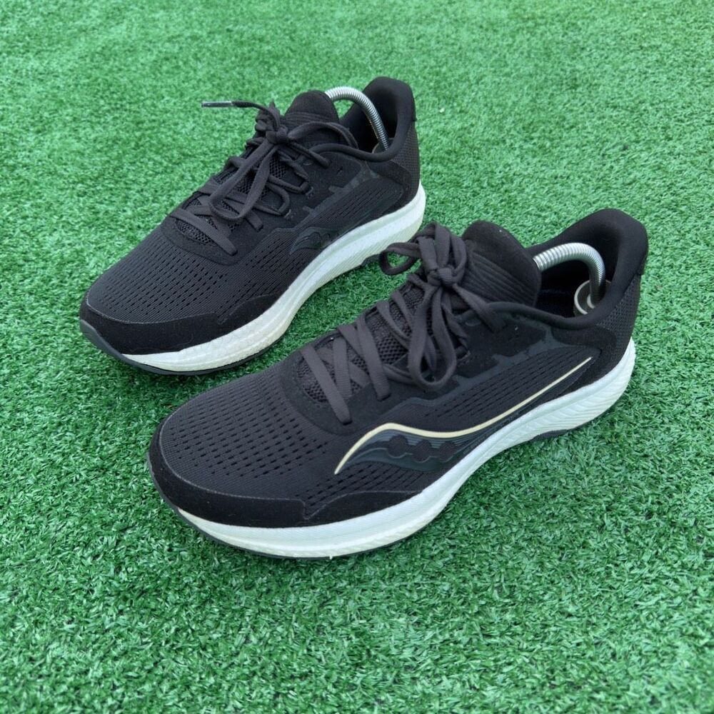 SAUCONY FREEDOM 4 - Women’s Running Shoes - SIZE 7.5